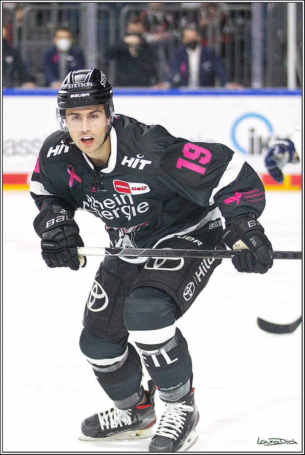 PENNY DEL;  Koelner Haie - Schwenninger Wild Wings; Koeln, 08.10.2021